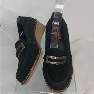 Michael Kors Sz 3M (Women’s 4.5) Miss Zoey Navy Suede Low Wedge Shoes